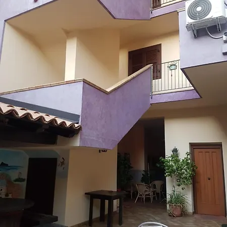 Oda ve Kahvaltı Ippocampo 4*